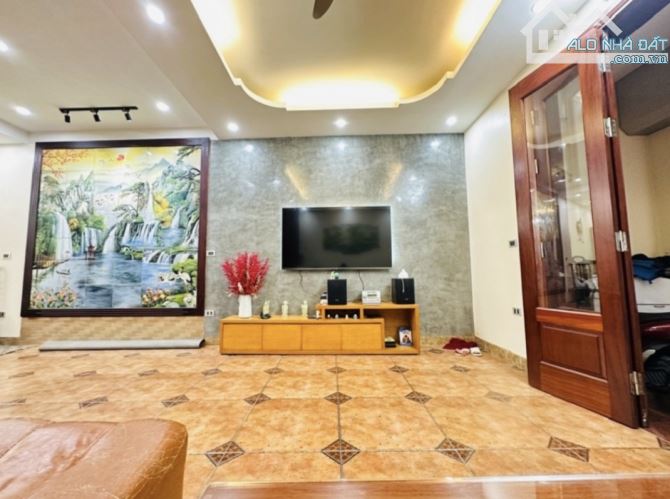 BÁN NHÀ MẶT PHỐ HOÀNG TĂNG BÍ – 113M², GIÁ 17.X TỶ – Mặt tiền 7m - 2