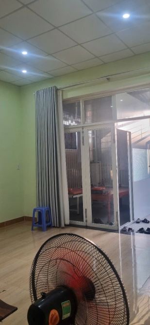 Nhà cấp 4 kiệt oto Bình kỳ . Diện tích : 95m , ngang 5m . Giá : 2tỷ7 thương lượng - 2