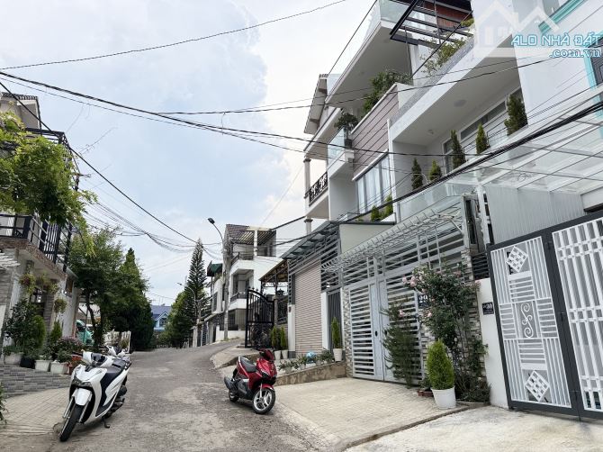 📍 NHÀ MỚI PHƯỜNG 4 (92M2 1 TRỆT 2 LẦU 👉 4PN) NỘI THẤT MỚI - ĐƯỜNG 🚘 TRÁNH NHAU - 2