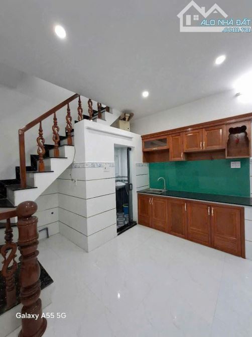 Nhà 3/ Lê Đình Cẩn, Tân Tạo dt 24m2 1 lầu 2pn 2wc giá 2,32 tỷ - 2