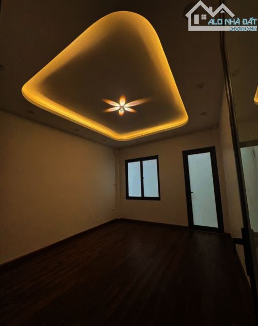 BÁN NHÀ ĐẸP NGUYỄN SƠN - 59.5M² - NHỈNH 14 TỶ – Ô TÔ VÀO NHÀ, THÔNG BÀN CỜ - 2