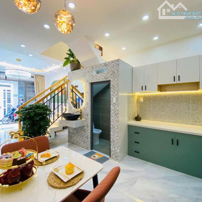 Xoay vốn bán nhanh nhà 52m2,Giá 3 tỷ 390 Hậu Giang, P6, Quận 6, sổ hồng riêng, hẻm 6m - 2