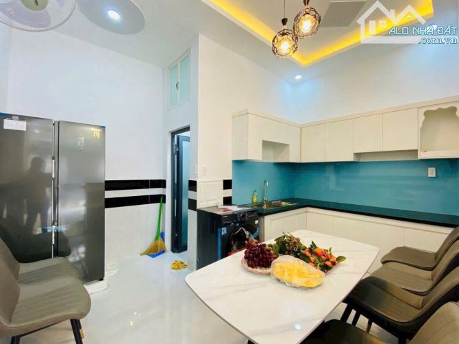 BÁN NHÀ 63M2 TẶNG NỘI THẤT NGAY NGUYỄN VĂN CÔNG, GÒ VẤP. GIÁ 5 TỶ 260TR, SỔ RIÊNG - 2