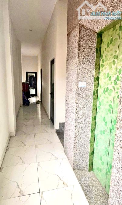 Tòa căn hộ 6 tầng- Thang máy - Dòng tiền 65 triệu tháng- Sau bến xe- Giá chỉ 10,55 tỷ - 1