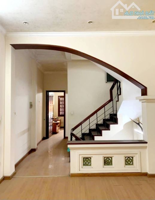 NHÀ PHÂN LÔ HOÀNG CẦU - ĐỐNG ĐA 50m X5 TẦNG GIÁ: 15 TỶ - VỈA HÈ Ô TÔ TRÁNH - AN SINH ĐỈNH - 2