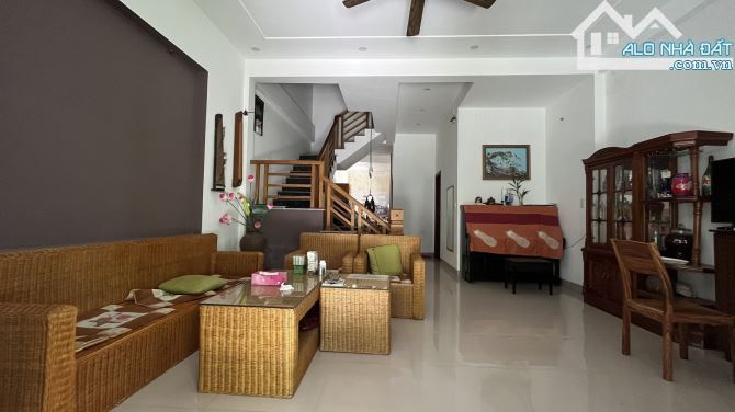BÁN NHÀ 3 TẦNG MẶT TIỀN NGUYỄN PHONG SẮC SAU LƯNG MỘT NHÀ MẶT TIỀN TRƯỜNG CHINH GIÁ 7.X TỶ - 2