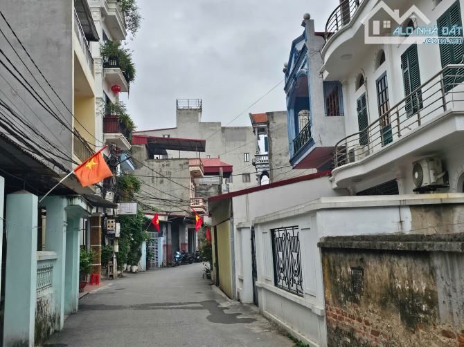 Bán nhà mới xây khu Võ Cường, Thành Phố Bắc Ninh. - Diện tích: 71m2 mặt tiền 4m nở hậu 4.2 - 2