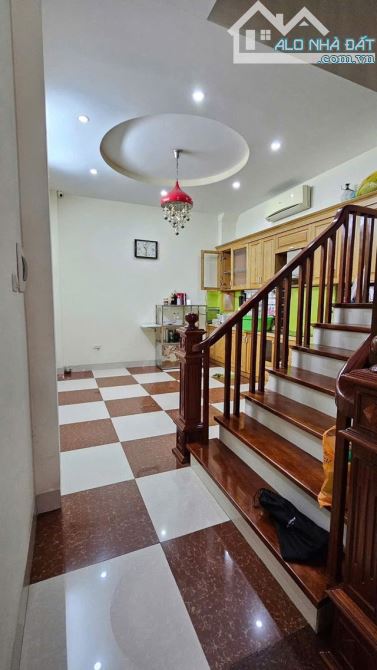 Bán Nhà Phố Thái Thịnh 60 m2 x 5 tầng MT 4.3 m K/Doanh Ô Tô TRánh Quận Đônga Đa - 2