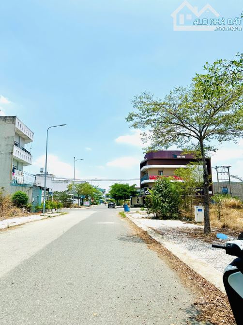 🔥 “105m² Mặt Tiền Đẹp – Dân Đông, Đường Rộng, Sổ Sẵn Tay!” - 2