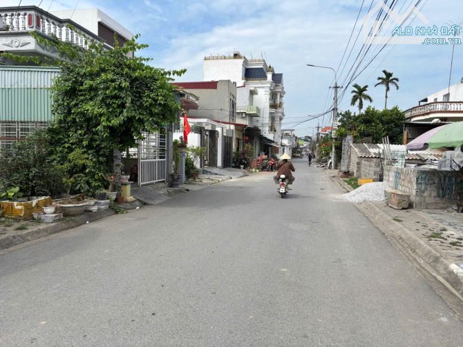 Siêu Phẩm Trục chợ Hải Thành 2,lô góc  79,5m2 ngang 4,5m đường thông rộng 8m dân cư đông. - 2