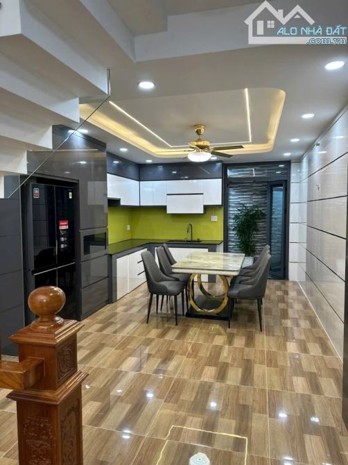 BÁN MTKD BTĐ BÌNH TÂN -NGÃ4.4XÃ -GIÁP TÂN PHÚ -HXT10M -72M²-4*18*5TẦNG BTCT-GIÁ 9.95TỶ TL. - 2