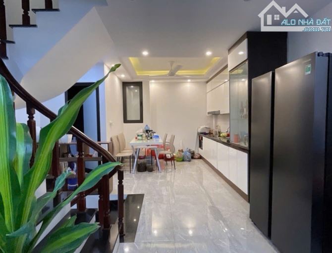 Hiếm, Liên Mạc 41m2-5 tầng, 2 ô tô tránh, đường thông, giá 7.18 tỷ - 2