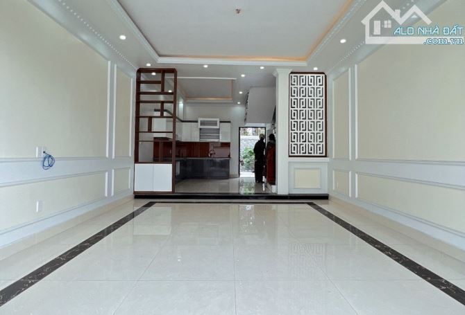 Bán Gấp Nhà Mặt Phố Hà Cầu , Siêu Kinh Doanh, 7 Tầng Thang Máy, 65m2 , sổ Vuông vắn - 2