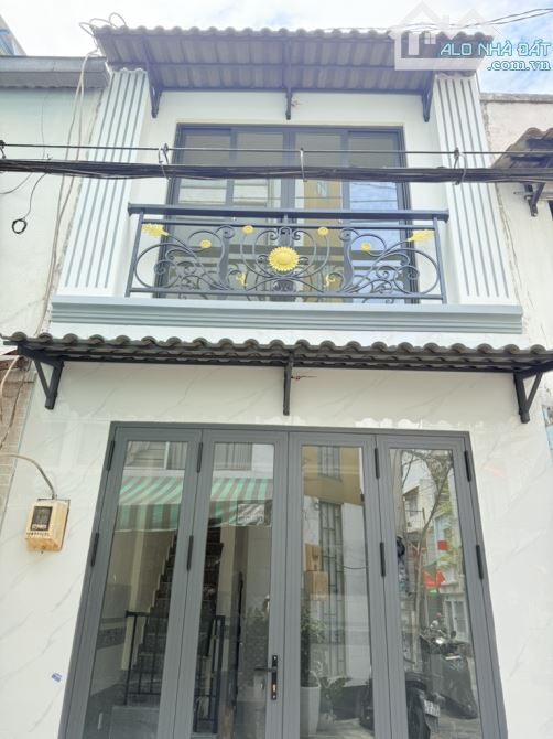 CHỐT NHANH A/C ƠI! CHỈ 4,5 TỶ SỞ HỮU NGAY NHÀ 2 TẦNG HXH ĐINH TIỀN HOÀNG, 1 PHÚT RA Q1 - 2