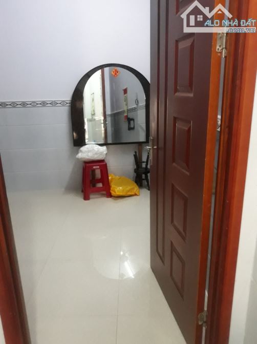 Cần tiền bán gấp căn nhà đôi Lò Gốm, 79m2, 1 lầu giá 5.2 tỷ - 2