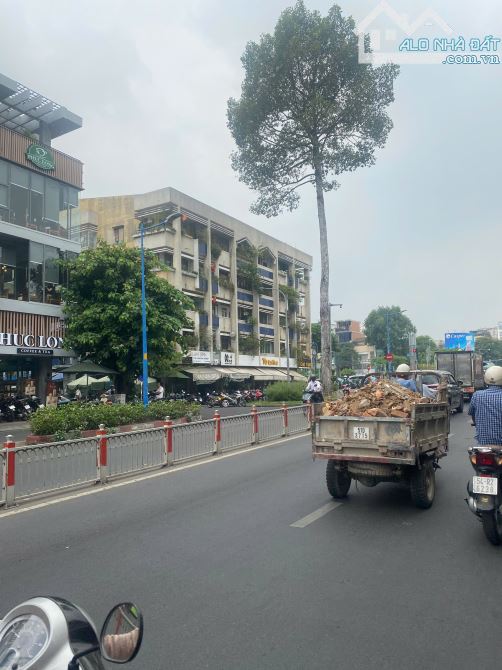 Bán nhà 4 tầng mặt tiền Trần Quốc Thảo, p9, Q3 kinh doanh đỉnh chỉ 18 tỷ - 2