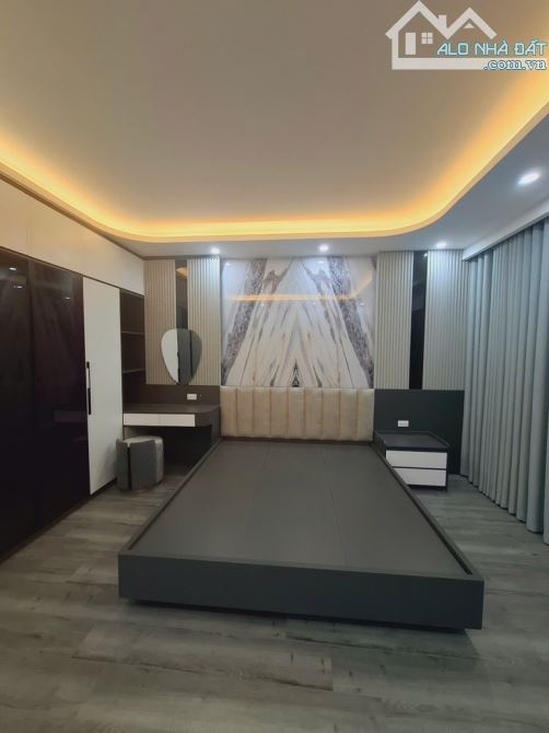 +B.án N.hà-ĐẸP NGỌC THỤY-51M2×6T-Nhỉnh 13.3 tỷ-LÔ GÓC THANG MÁY -FULL NỘI THẤT-GA RA Ô TÔ - 2
