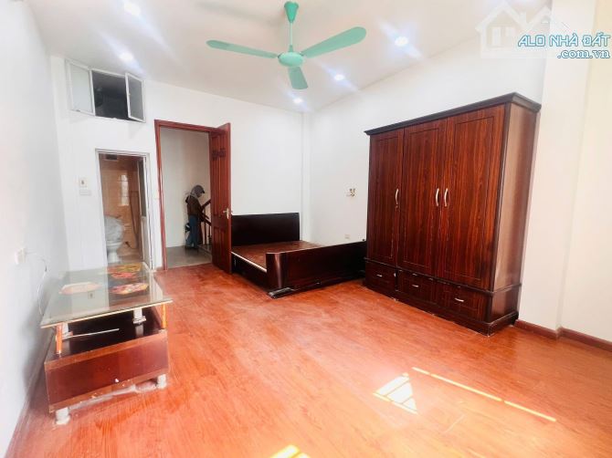 BÁN NHÀ THUỴ KHUÊ, 35M2, 5T, HƠN 6 TỶ. VÀI BƯỚC RA PHỐ - DÂN XÂY - 2