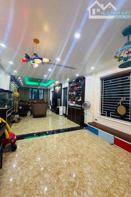 Siêu phẩm Nhà PHỐ Nguyễn Hoàng – LÔ GÓC 3 MẶT THOÁNG – 7 TẦNG – THANG MÁY – GIÁ 33 TỶ - 2