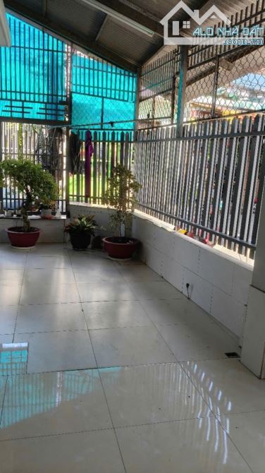 Bán nhà mặt tiền đường Đình An Tài P7 Q8, căn góc 7m × 12m, 4PN xe hơi vào nhà dưới 6Tỷ TL - 2