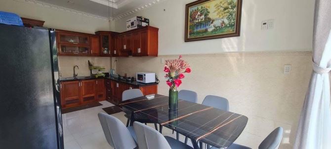Siêu Phẩn Q7 góc 2mt xây trệt 2 lầu Giá chỉ 11,5 tỷ full nội thất. Đường lớn ô tô - 2
