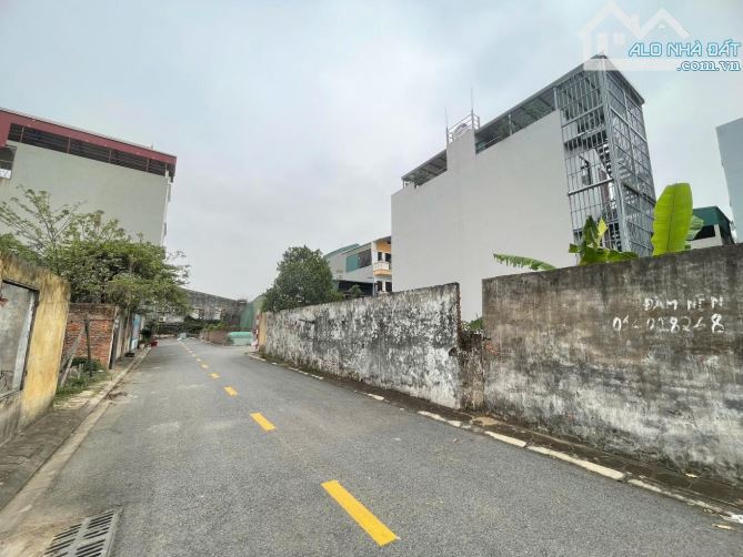 Bán gấp 65m2 đất tại Ngô Xuân Quảng, 6,85 tỷ, Gia Lâm, HN tặng nhà 4 tầng - 2