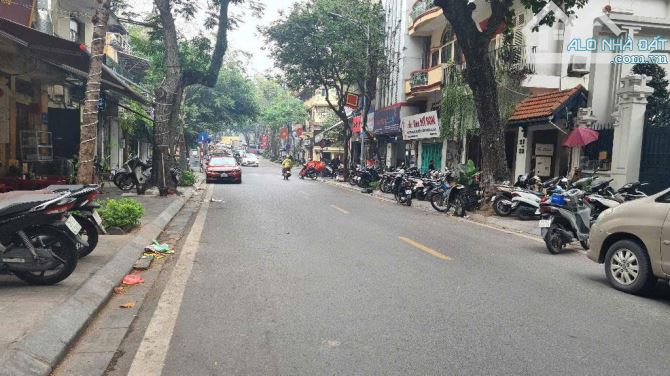 BÁN NHÀ PHỐ NGỌC LÂM – LONG BIÊN DIỆN TÍCH 104M² x 4 TẦNG - MẶT TIỀN 4.5M NỞ HẬU - GIÁ CHỈ - 2