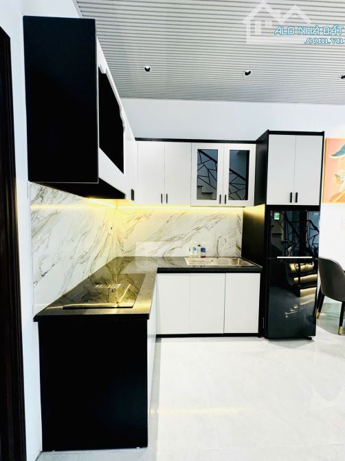 NHÀ SIÊU PHẨM HOÀNG DIỆU - giá nhỉnh 3 tỷ - 2