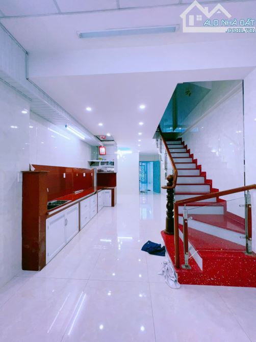 Cho thuê nhà 1T 1L mặt tiền Nguyễn Ái Quốc gần BiG Tân Phong 👉 Giá chỉ 15tr/Tháng - 2