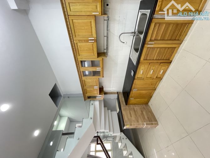 Bán nhà hẻm 5m dân trí đường Trịnh Đình Trọng 47m2 4 lầu giá 6.3 tỷ TL - 2