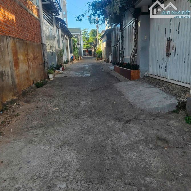 Bán đất hẻm Lê Duẩn Thông với chợ Mai Hắc Đế - 2
