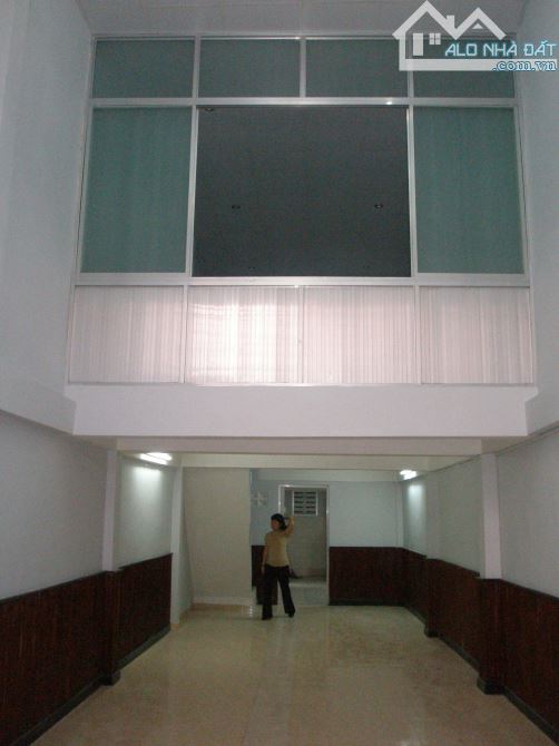Bán nhà hẻm Dương Bá Trạc Phường 1 Quận 8. Nhà hẻm thông thoáng, đang cho thuê thu nhập 15 - 2