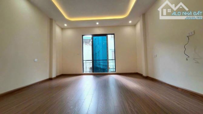 Bán nhà Lai Xá 32m2x5T, ngõ nông, gần phố, nhiều tiện ích, tiềm năng, giá chỉ 4.x tỷ - 2