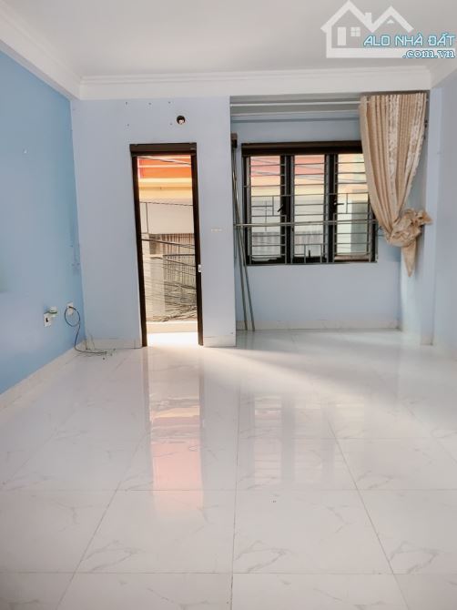 Bán nhà Kim Giang Linh Đàm 45m 5 tầng gần ô tô - 2