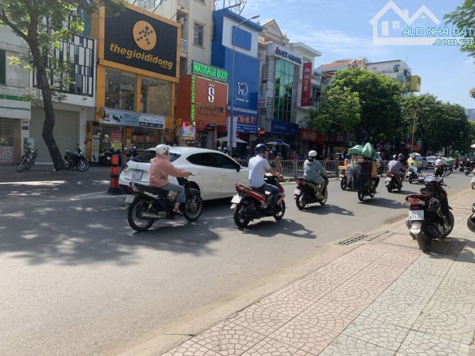 Lô góc một đời chủ chưa qua đầu tư - ngay chợ thị nghè – ba bước qua quận 1 - hẻm 1 trục - 2