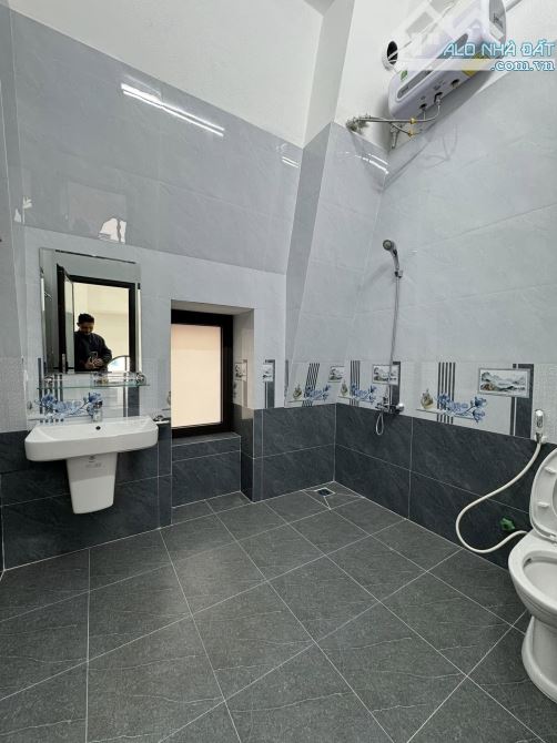 Bán tòa văn phòng mặt phố Trường Chinh, 80m2, 8 tầng, giá 40 tỷ, mới đẹp, kinh doanh đỉnh - 2
