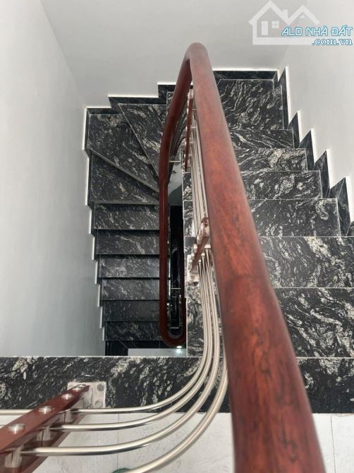 Bán nhà mặt ngõ Xuân La -Tây Hồ 50m2 -6 tầng- Giá 15.9tỷ- Lô Góc -Ôtô- kinh Doanh -Tiện íc - 2