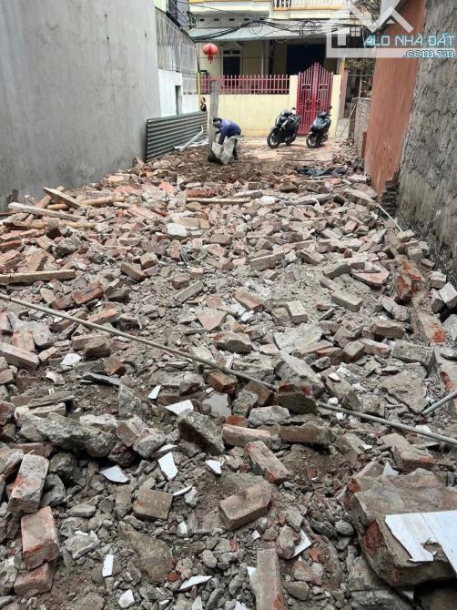 Bán 40m2 đất Vĩnh Quỳnh - Thanh Trì, ngõ nông, tầm tiền siêu hiếm - 2