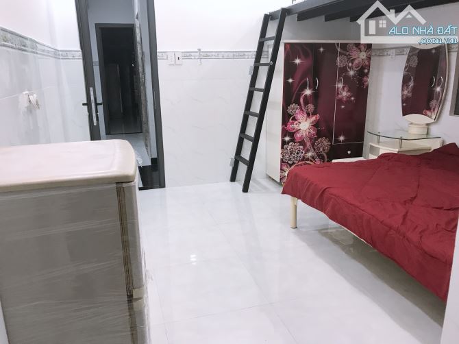 Bán nhà mặt tiền Dương Bá Trạc Phường 1 Quận 8. Nhà nở hậu, đang cho thuê CHDV thu nhập 50 - 2