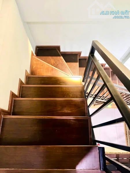 Nhà đẹp 3 tầng -Khu phố tây An Thượng -Giá chỉ 5,4 tỷ - 2