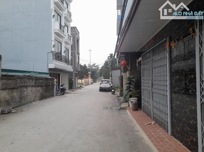 NHÀ BIÊN GIANG ÔTÔ ĐỖ CỬA GẦN ĐƯỜNG 6 NHỈNH 3TỶ - 3