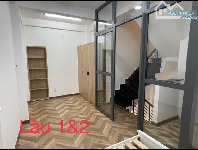 Q5- Nhà 1 Trệt 2 Lầu, 50m2 hẻm oto sổ sẵn đường Trần Bình Trọng giá 3 tỷ 150 - 3