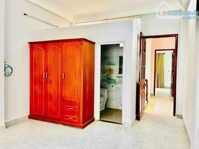 Ngộp Bank thanh lý nhà Võ Văn Tần, P5, Quận 3,Giá 3 tỷ 650 DT 47m2, 1T 2L, sổ riêng - 3