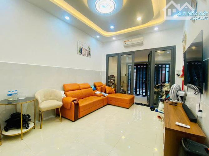 Nhà Đẹp.Vali vào ở ngay.4 tầng.Vị trí Đắc Địa.Huỳnh văn Bánh.Phú Nhuận - 3