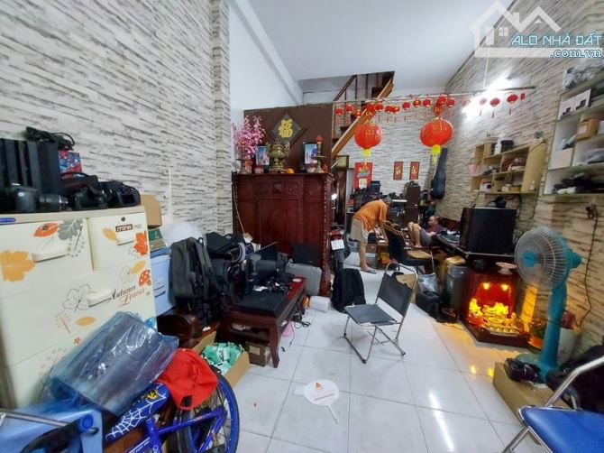 Nhà ban: dường Nguyễn I Hồng Đào, DTSD 75m, 2 Tầng, giá 8 tỷ - 3