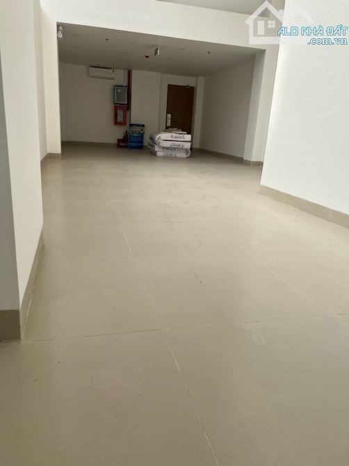 🔥🔥 Cho thuê Mặt Bằng DT 80m, mới 100% số 71 Bạch Đằng, Phường 15, Quận Bình Thạnh - 3
