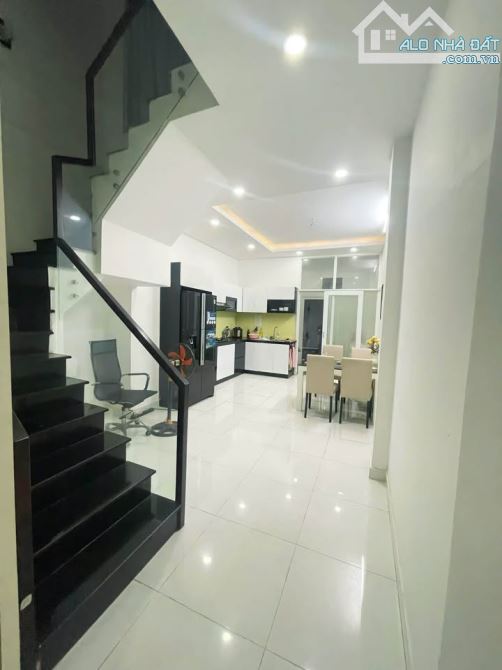 Nhà Đẹp 2 Tầng Nguyễn Biểu Q.5– 66m² – Full Nội Thất – Giá Chỉ 3 Tỷ – Đầu Tư Quá Tốt! - 3