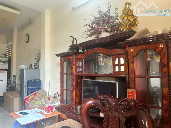 Gấp bán - Nhà riêng Trung Mỹ Tây (An Sương) - Đường 10m, 3 tầng,112 m2 giá 8.2 tỷ - 3