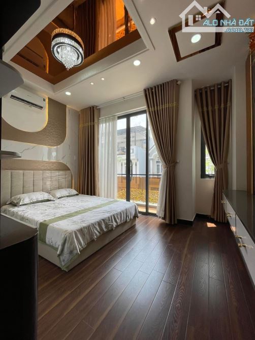 Tôi ngộp vốn cần bán nhà Sư Vạn Hạnh, Q10 - Giá 4 tỷ 550 / 72m2(4mx18m) - 3