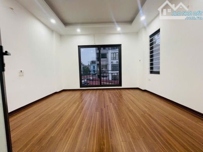 SIÊU PHẨM VĨNH HƯNG - HOÀNG MAI - LÔ GÓC - 5 TẦNG - 6 NGỦ - FULL NỘI THẤT- CHỈ HƠN 6 Tỷ - 3